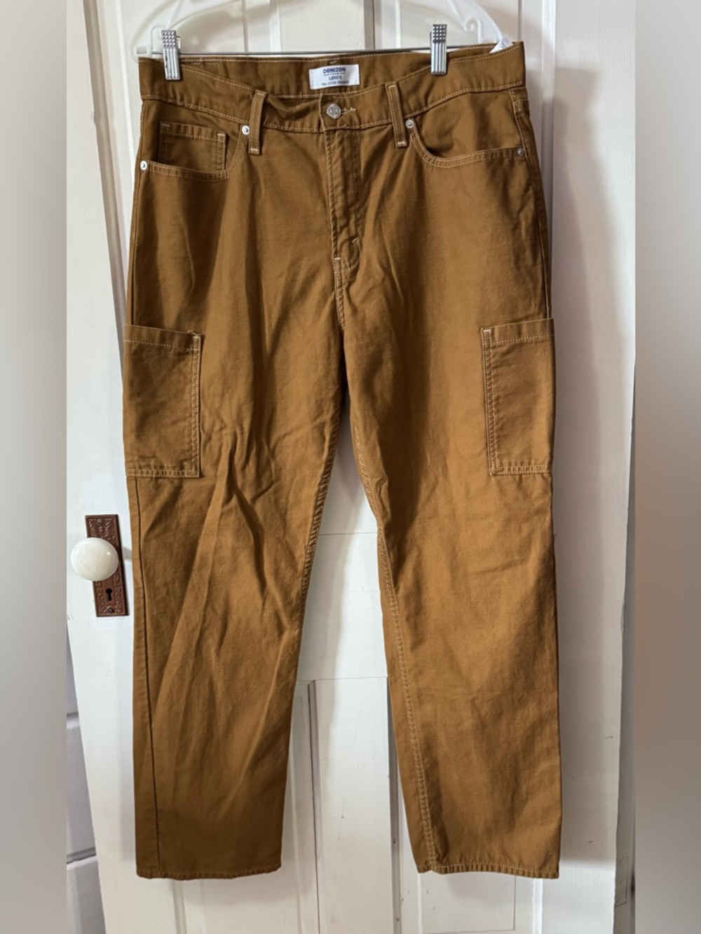 Levi's Men's Cargo Pants in Brown Tan Workwear